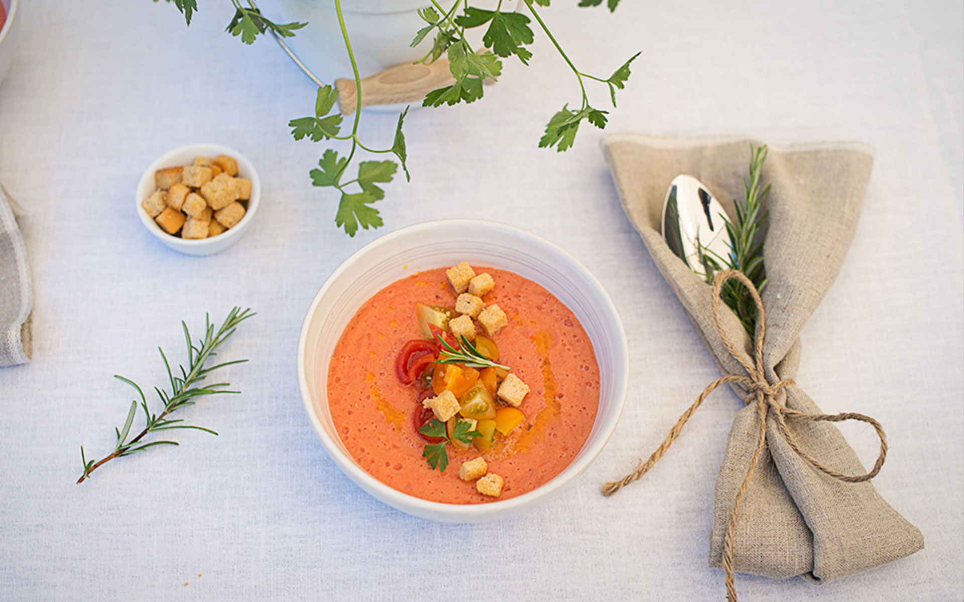 Das perfekte Picknick mit unserem sommerlichen Gemüsegazpacho