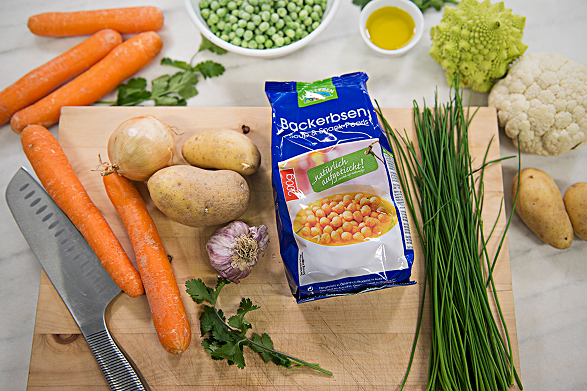 Frühlingsgemüsesuppe mit Backerbsen von LAND-LEBEN