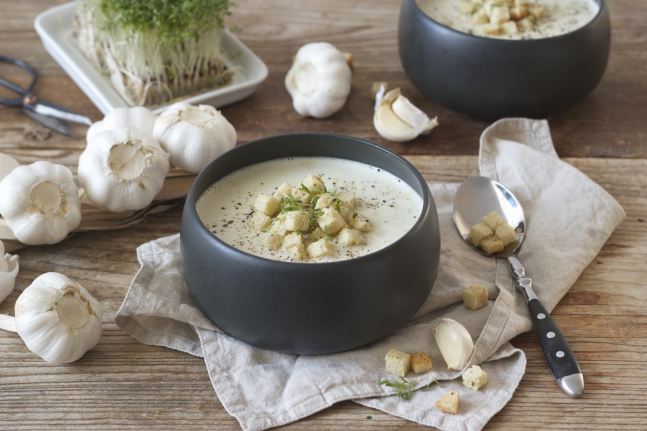 Winterliche Knoblauchcremesuppe