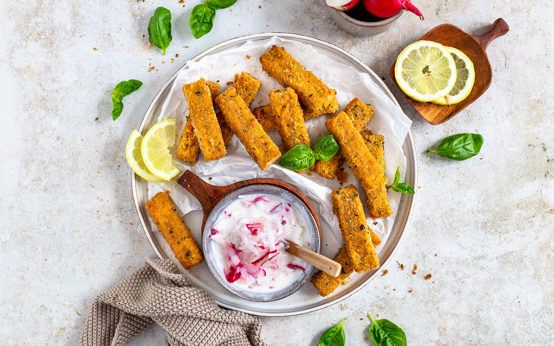 Polenta Sticks mit Radieschen Dip